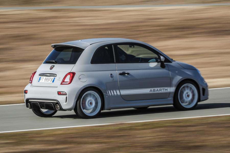  Abarth 595 esseesse (312) 2019 года  (WW) (фото 5 из 44)